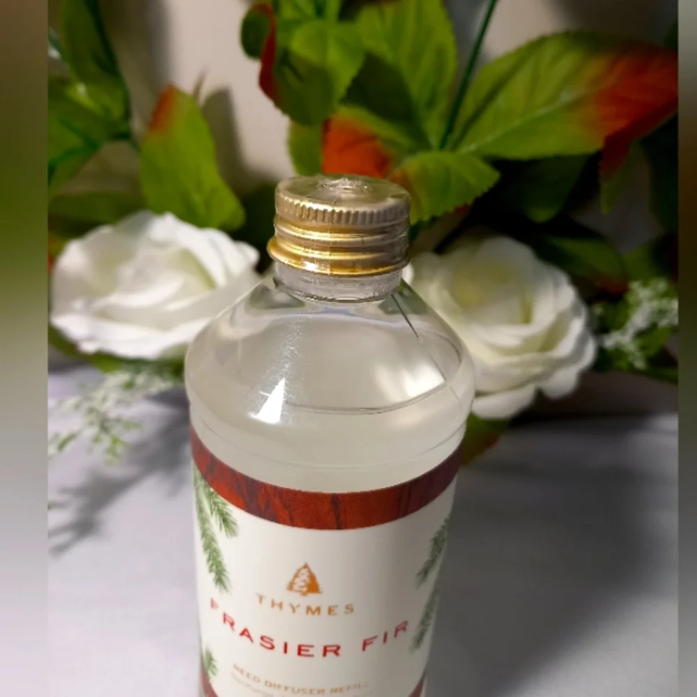 Frasier Fir Reed Diffuser Refill Oil by Thymes - 7.75 fl oz. - Picture 3 of 5